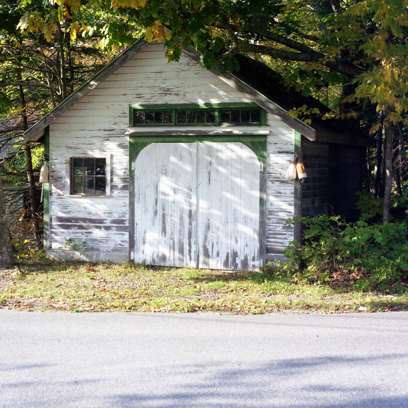 Round Pond Garage - MF