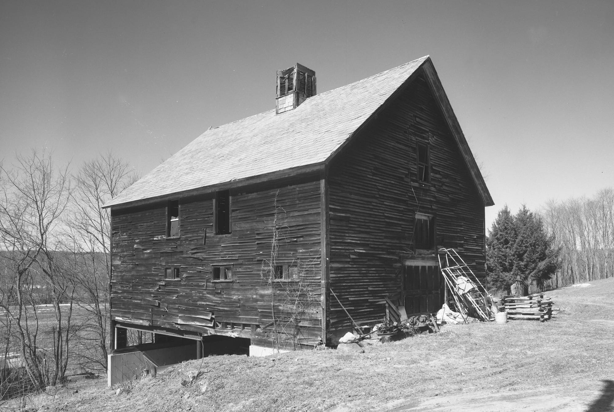 New Hampshire Barn  - LF